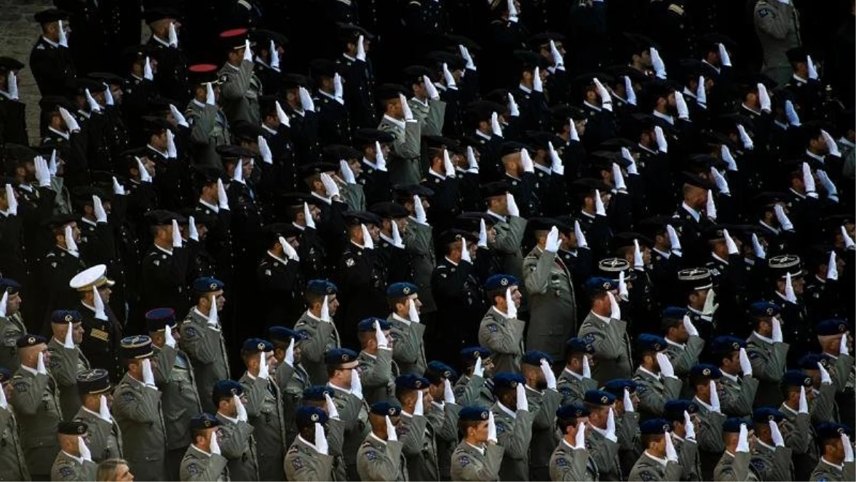 Araştırma: 2012\'den bu yana 30 Fransız asker radikal dinci örgütlere katıldı