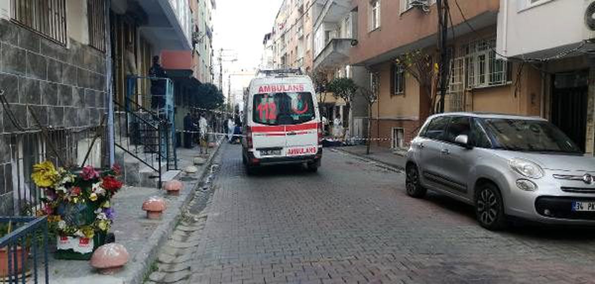 Bahçelievler\'de madde bağımlısı kişi kendini yakarak intihar etti