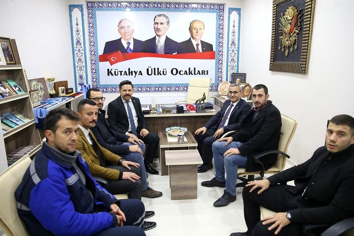Başkan Alim Işık, Ülkü Ocakları\'nda gençlerle buluştu