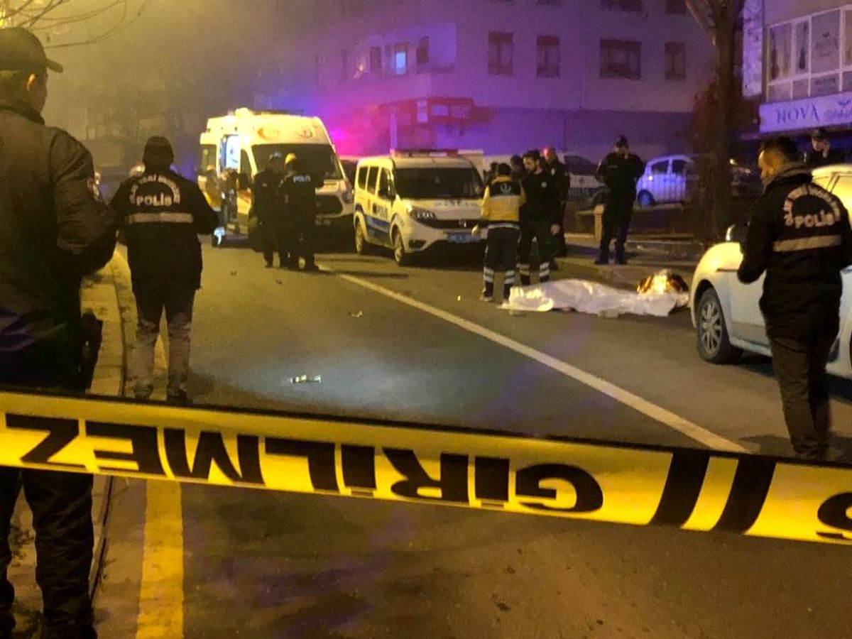 Başkent\'te kıskançlık krizine giren polis kurşun yağdırdı