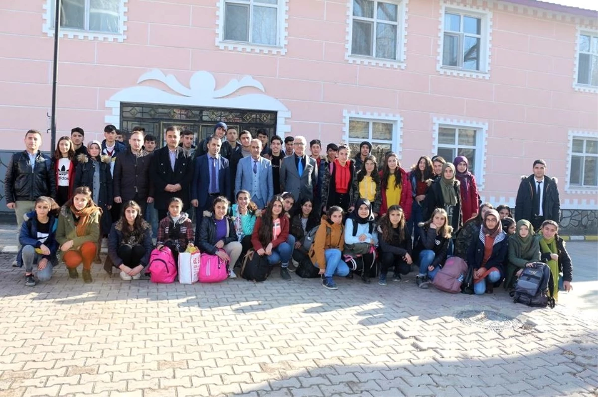Bulanık\'tan 50 öğrenci Bursa gezisine gönderildi