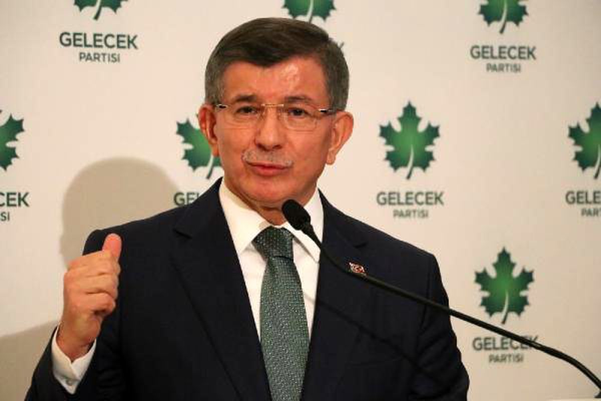 Davutoğlu, Gelecek Partisi\'nin Genel Başkanı seçildi