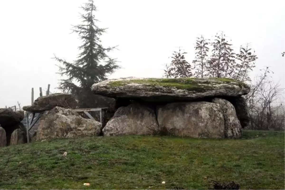 Edirne\'de 3 bin yıllık dolmenler, tarihi günümüze taşıyor