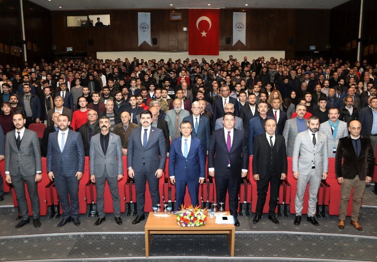 ERÜ\'de "Milli Kültür, Milli Burjuvazi ve Milli Siyaset" Konulu Konferans Düzenlendi