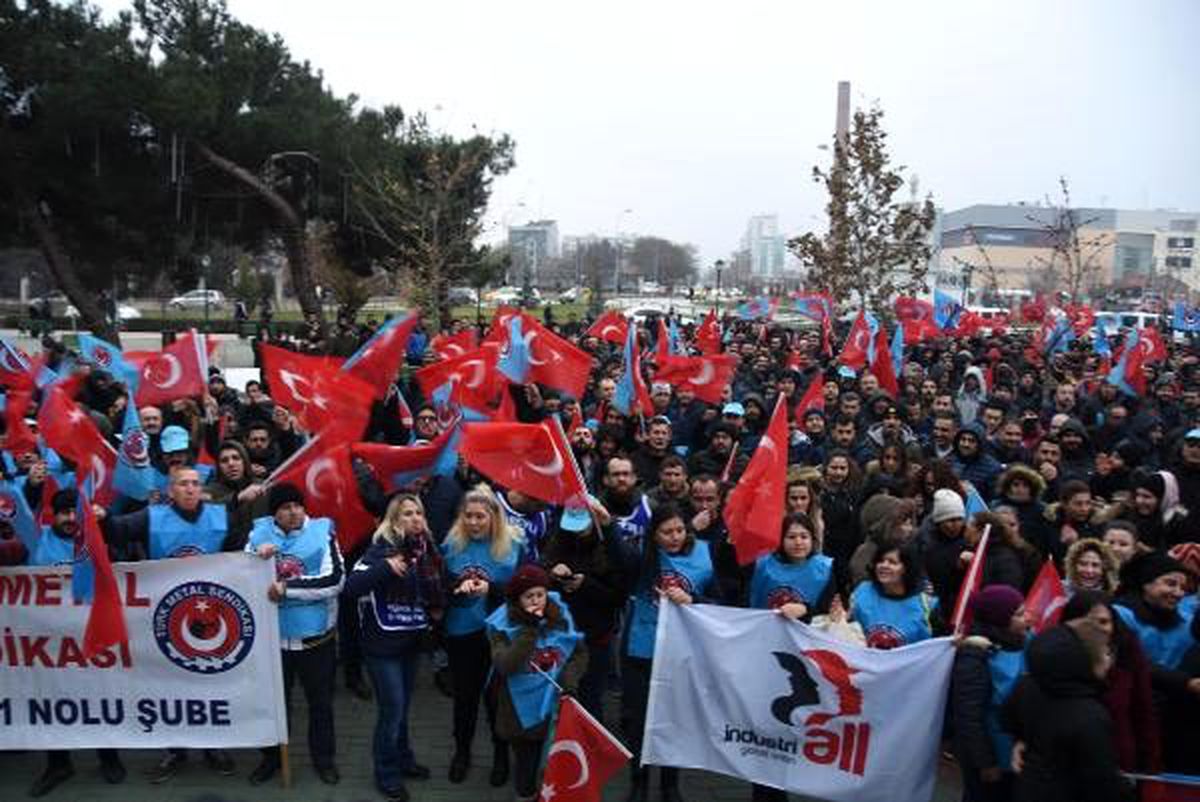 Eskişehir\'de işçilerden \'toplu sözleşme\' eylemi