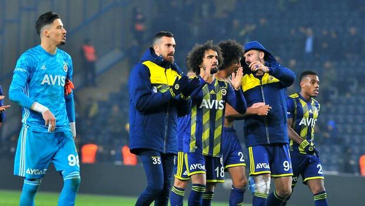 Fenerbahçe\'nin Kadıköy\'deki derbilerde bileği bükülmüyor