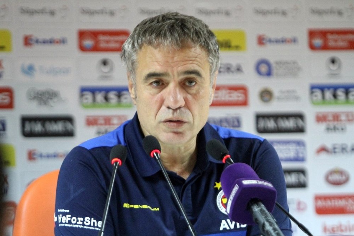 "Futbol dışında bir şeyin konuşulmadığı bir derbi diliyorum"