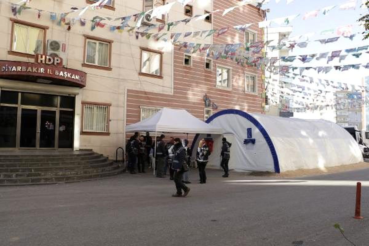 HDP önündeki eylemde 108\'inci gün; aile sayısı 61 oldu