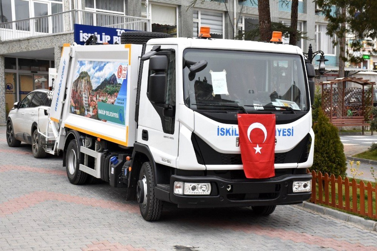 İskilip Belediyesi araç filosunu güçlendirdi