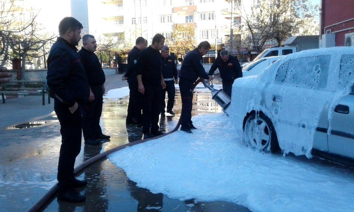 İtfaiyecilerin eğitimi devam ediyor