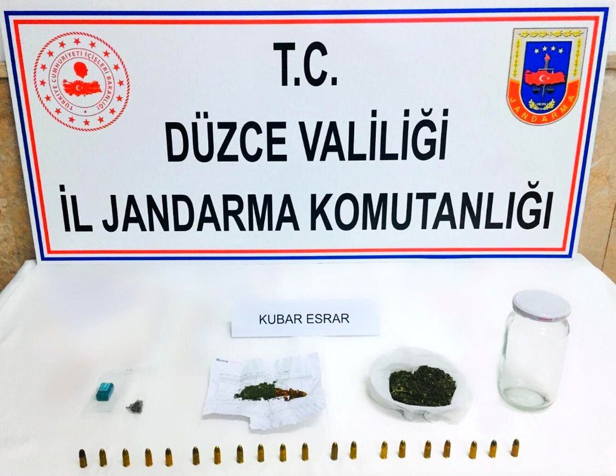 Jandarmadan zehir tacirlerine operasyon