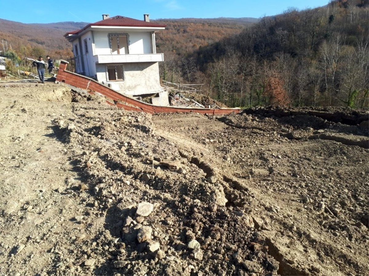 Kastamonu\'da heyelanda bir ev hasar gördü