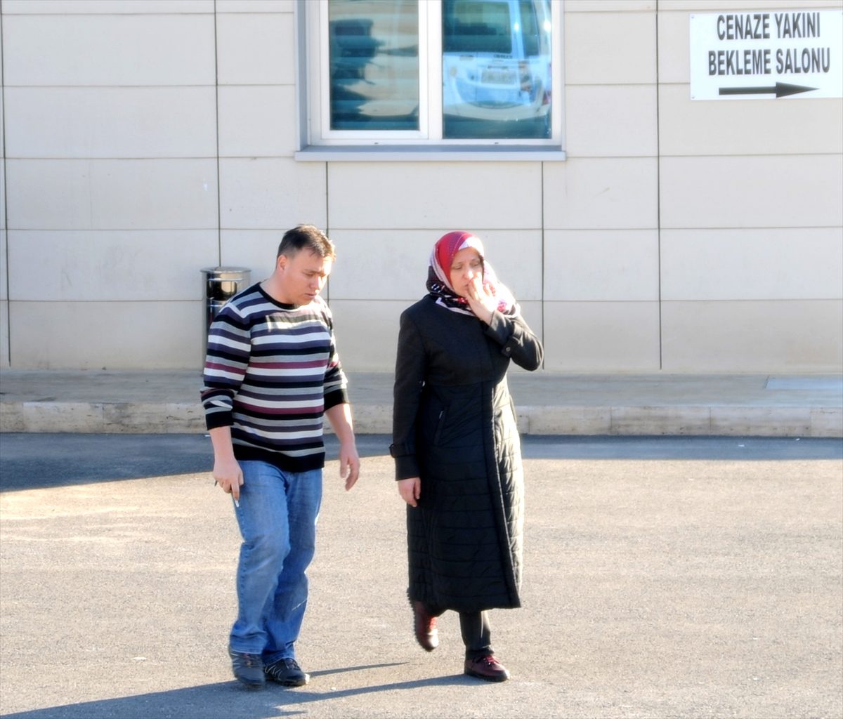 Oğlunun öldüğünü morgda öğrenen anne gözyaşlarına hakim olamadı
