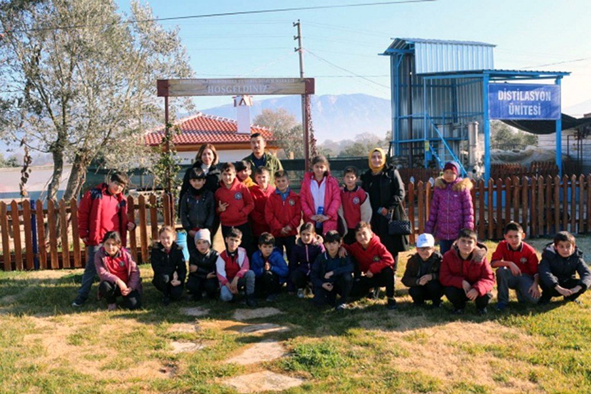 Öğrencilere Muğla\'nın yerel tohumları anlatıldı