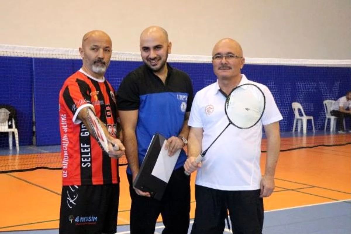 Para Badminton Türkiye Şampiyonası Kemer\'de başladı
