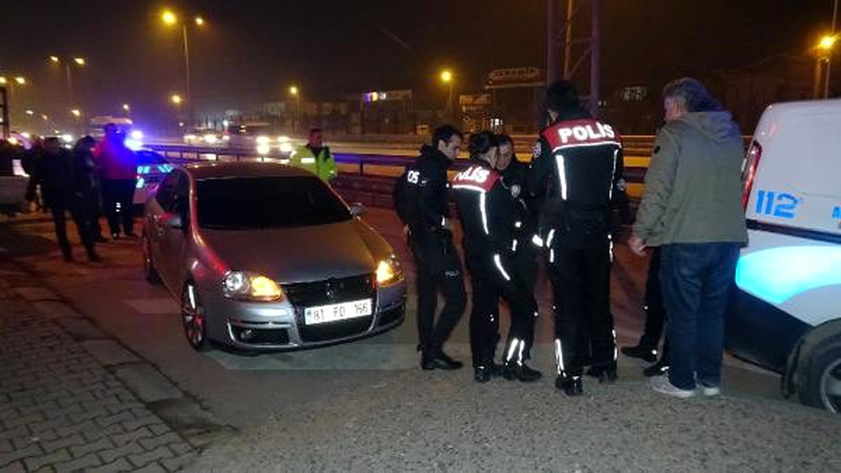 Polisten kaçan sürücünün otomobilinde aranan kişi yakalandı