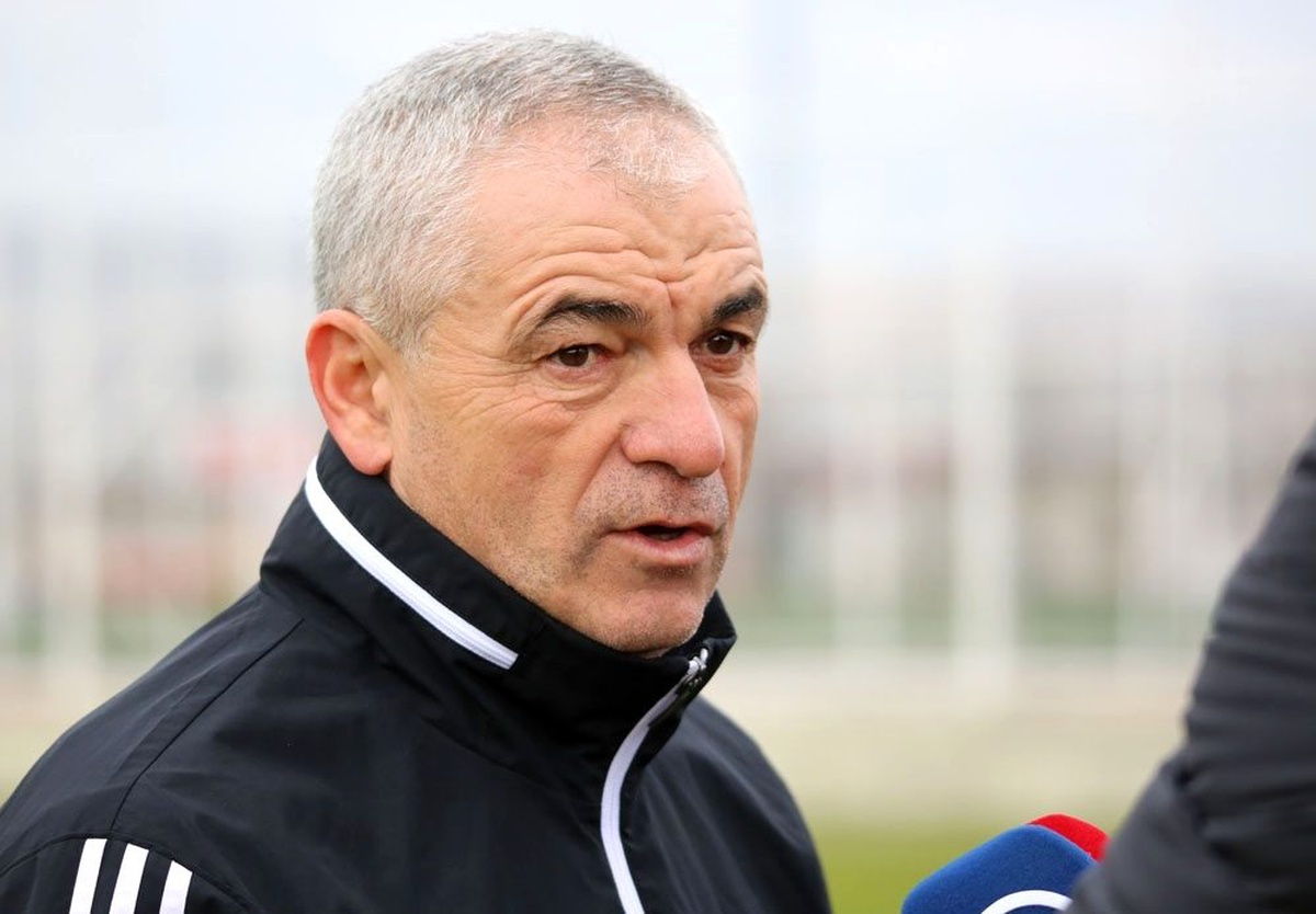 Rıza Çalımbay: "Emre ile Mert Hakan\'ı gönderme düşüncemiz yok"