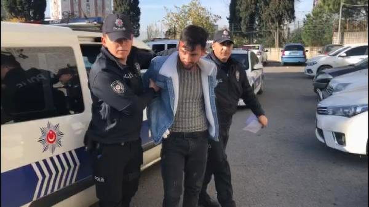 Sivas\'tan Kartal\'a dehşet takibi: Eşi tarafından 20 kez bıçaklanan kadın ağır yaralandı