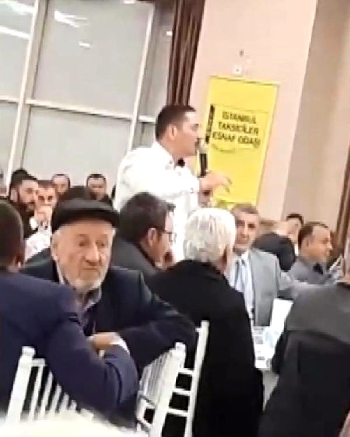Taksicilerin toplantısında kavga