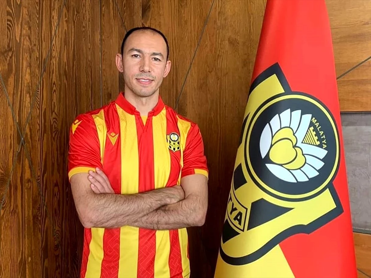 Umut Bulut, Yeni Malatyaspor ile 1,5 yıllık sözleşme imzaladı