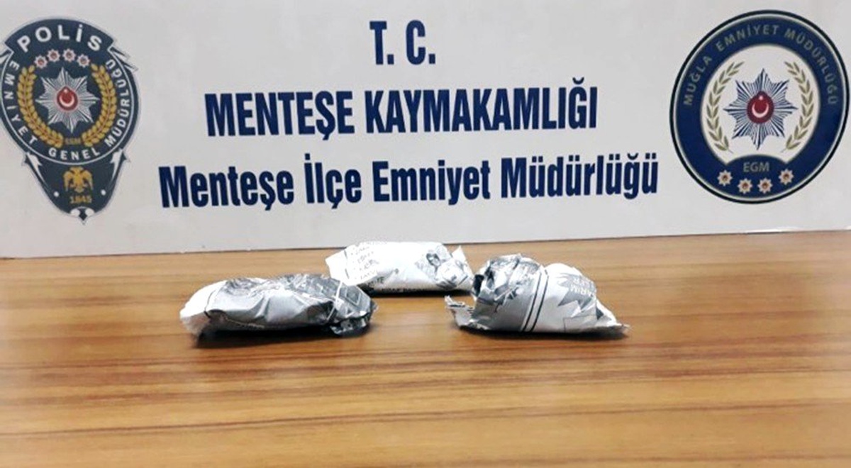 Uygulama noktasında uyuşturucu ele geçirildi