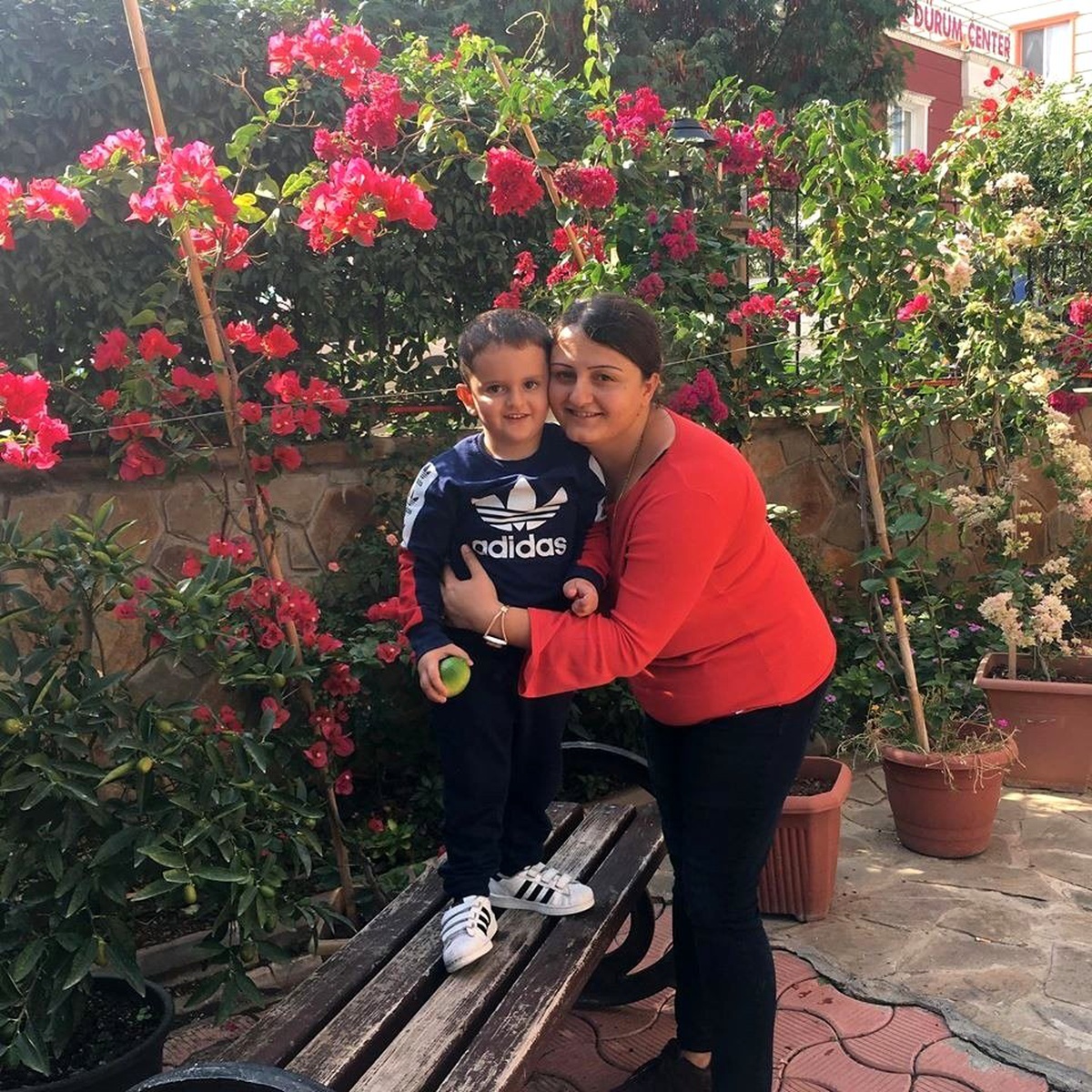 Anne kazada yaralandı, çocuğu evde ölü bulundu