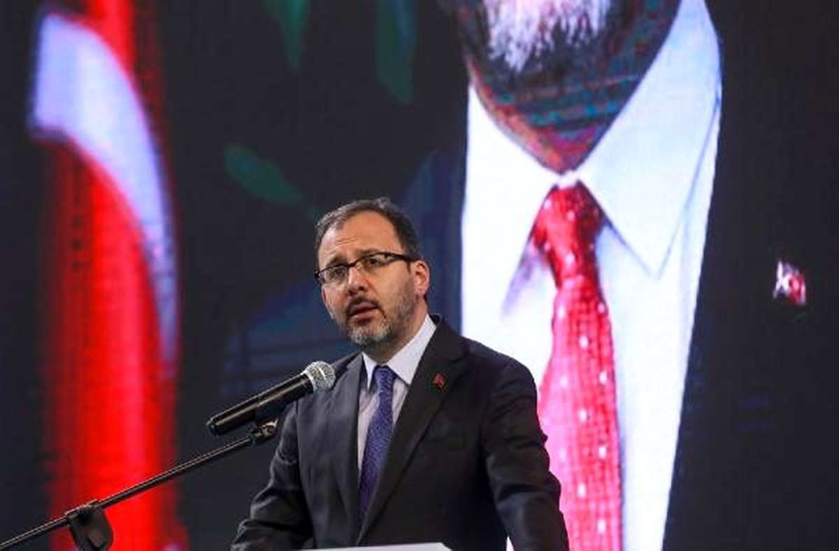 Bakan Kasapoğlu: Güreş bizim geleceğimiz