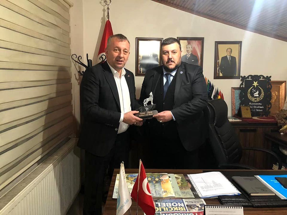 Başkan Aydın, Ülkü Ocaklarını ziyaret etti
