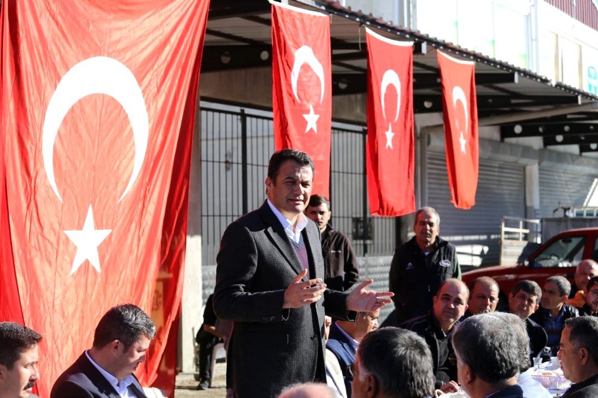 Başkan Ulutaş sanayi esnafıyla kahvaltıda buluştu