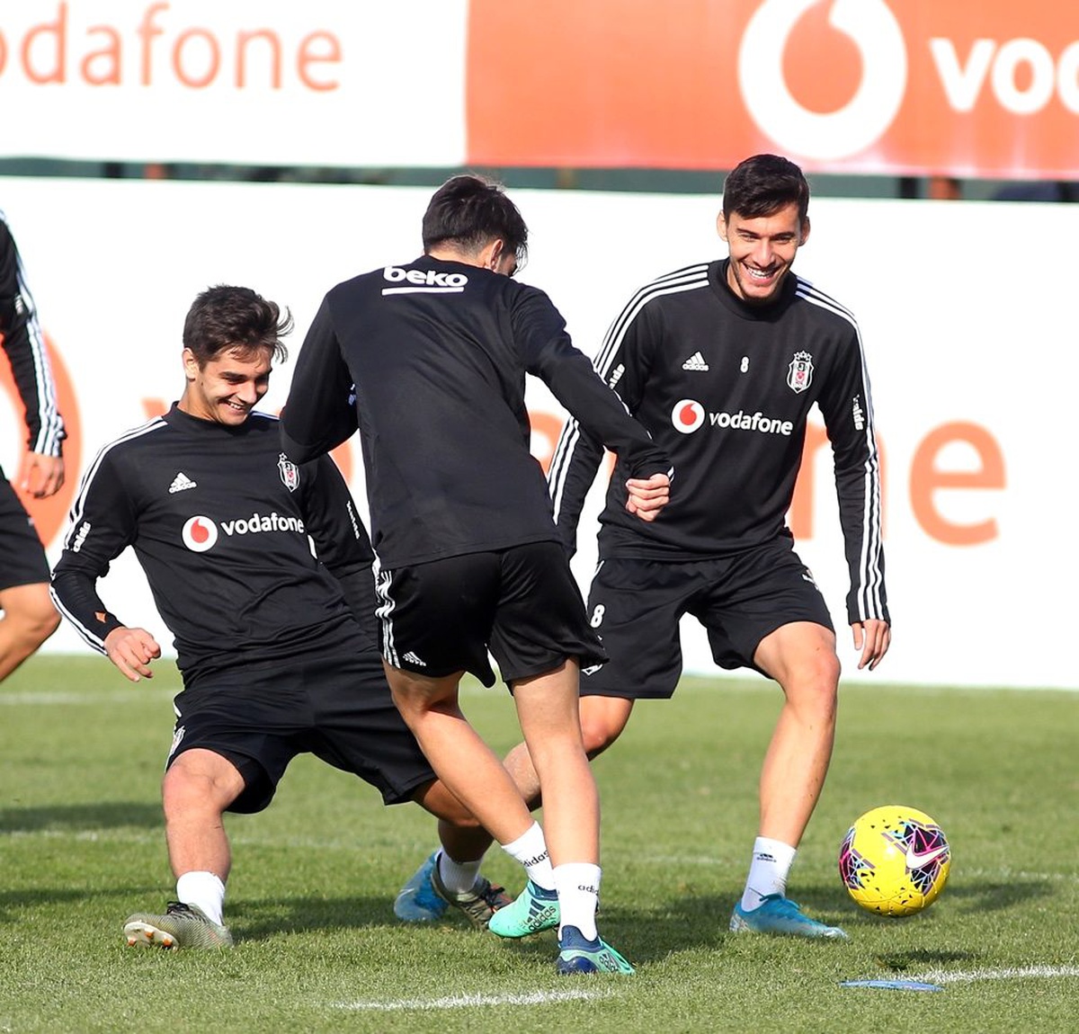 Beşiktaş\'ta derbi hazırlıkları sürüyor