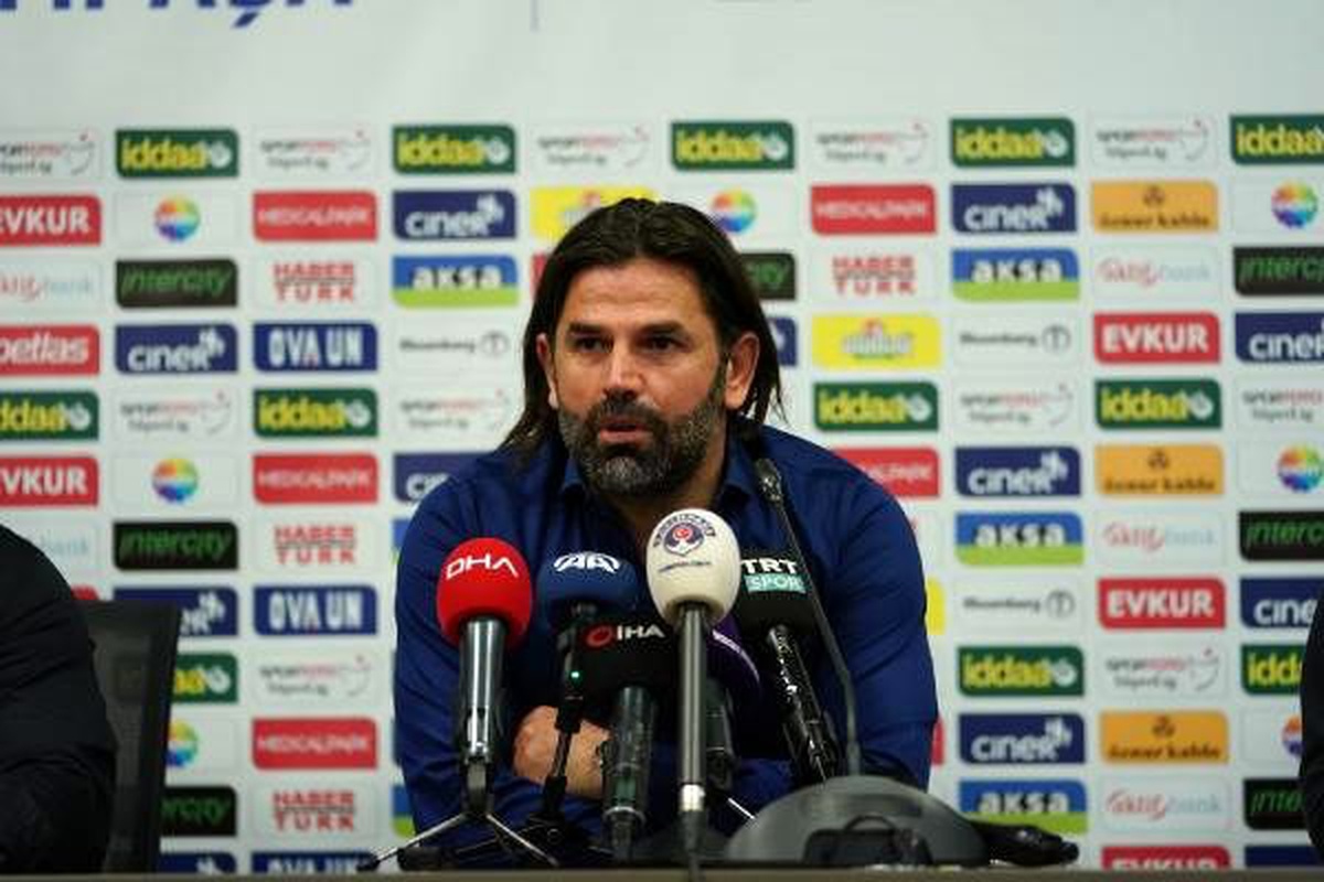Bursaspor\'da İbrahim Üzülmez\'in imza töreni yarına ertelendi