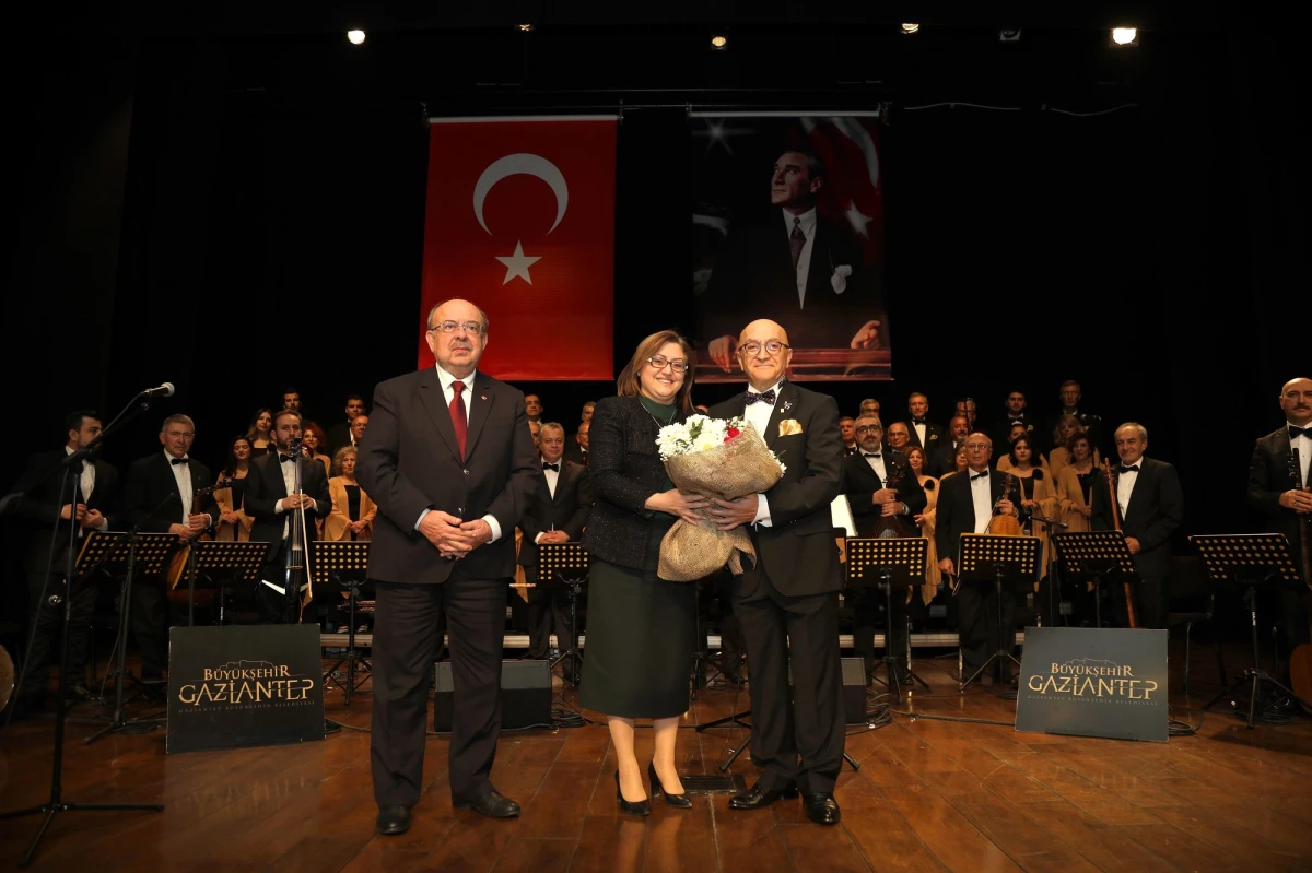 Büyükşehir\'den Münir Nurettin Selçuk şarkıları konseri