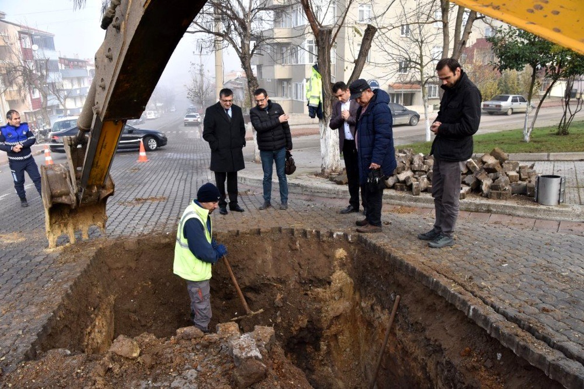 Çan\'da su kaçakları tamir edilerek Karşıyaka Mahallesine su verildi
