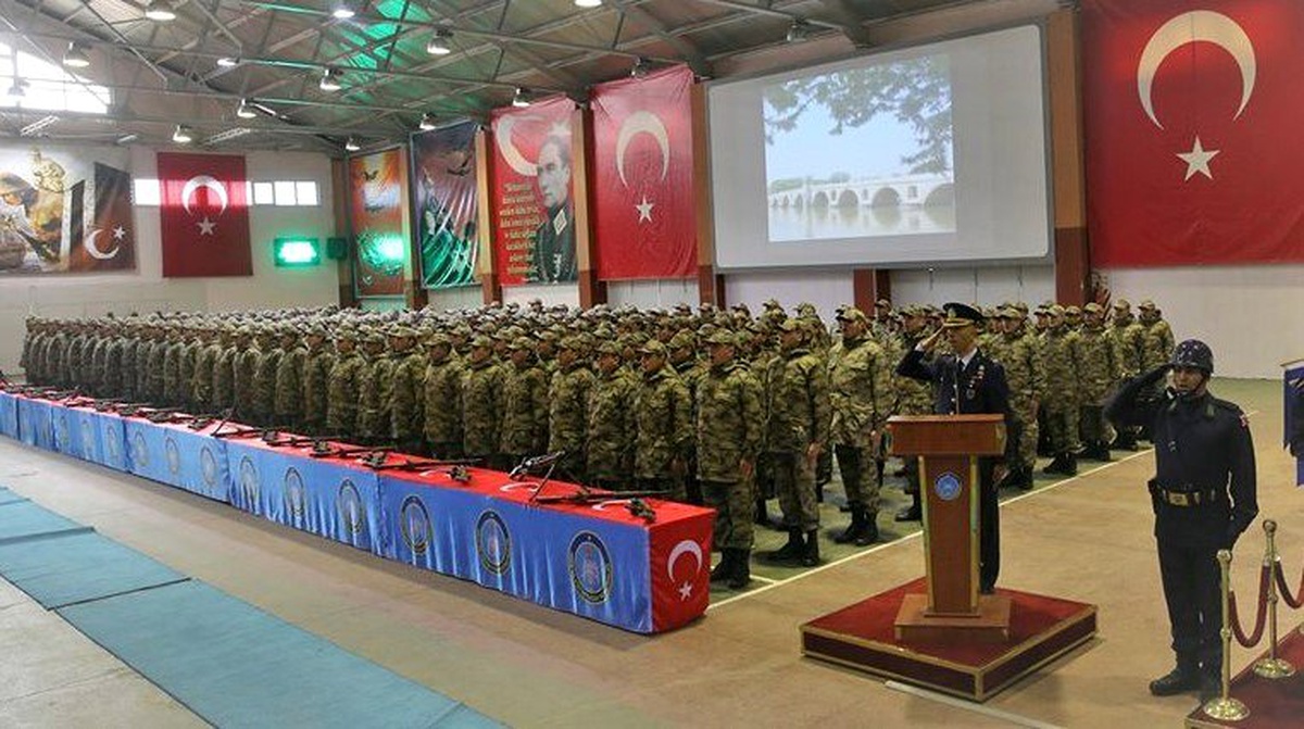 Eğitimini tamamlayan 600 bedelli er yemin etti
