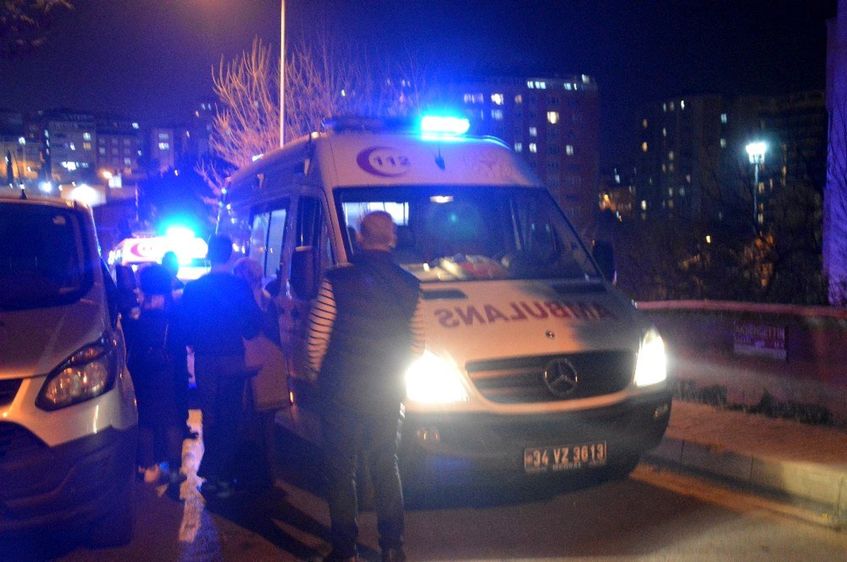 Elektrik panosundan çıkan yangın paniğe neden oldu