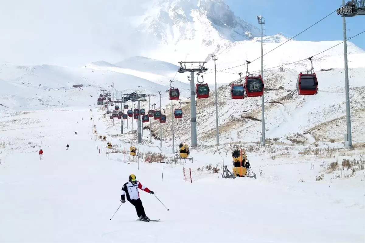 Erciyes\'te yılbaşı hazırlıkları tamamlandı