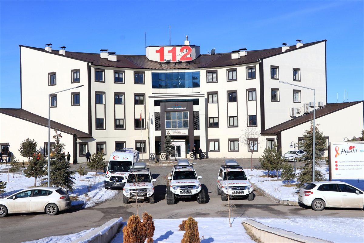 Erzurum\'da 112\'nin "Hızır" ekibi çetin kışa hazır