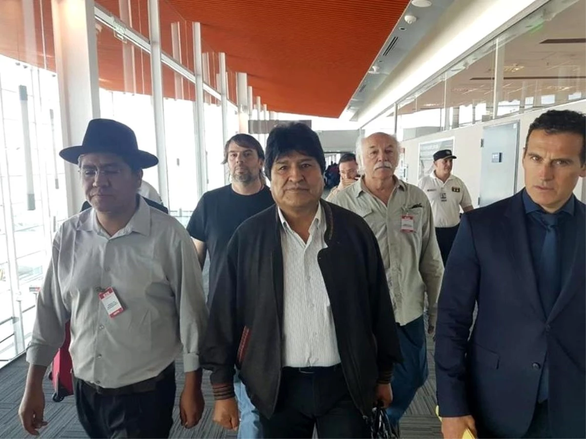 Evo Morales: "Bolivya\'nın yasal devlet başkanı benim"