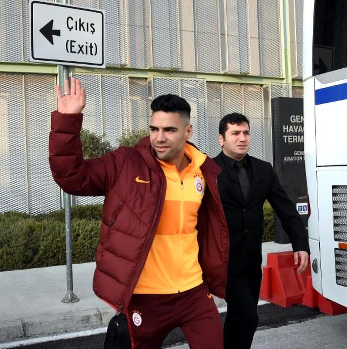 Galatasaray\'a İzmir\'de coşkulu karşılama