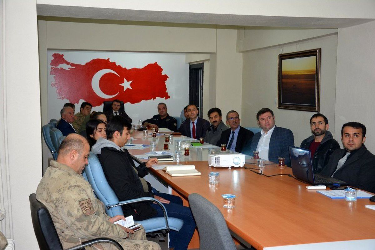 Güroymak\'ta \'Kadına Yönelik Şiddetle Mücadele\' toplantısı