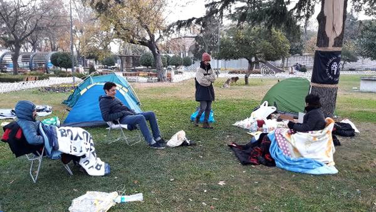 İBB önünde fayton protestosu; çadırlarda sabahladılar