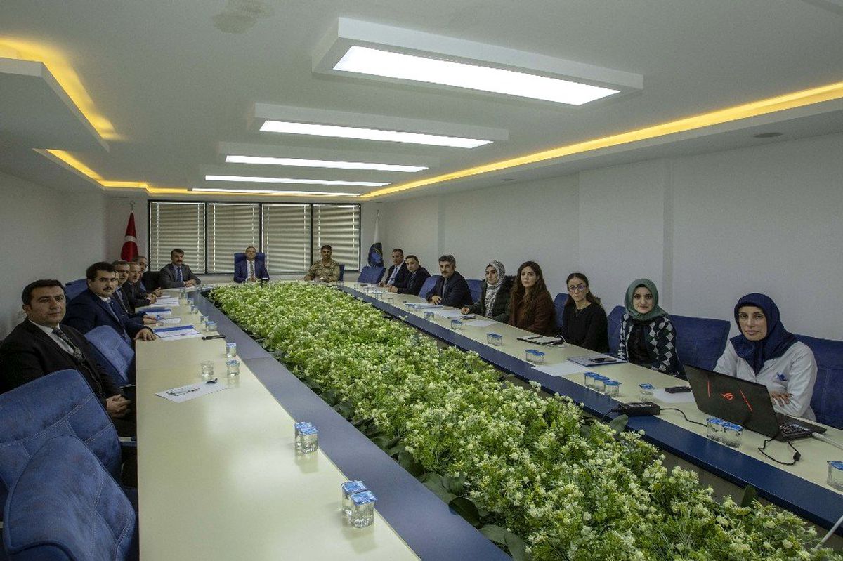 İpekyolu\'nda \'Kadına Yönelik Şiddetle Mücadele\' toplantısı