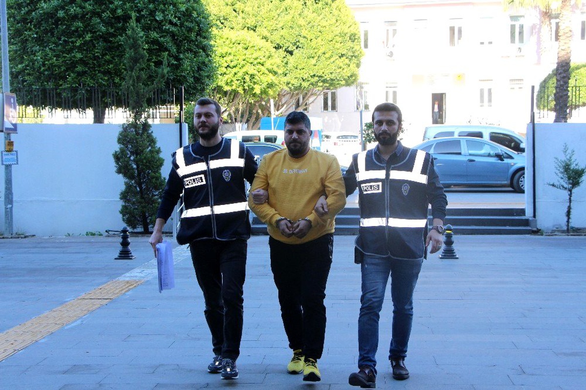 İstanbul\'daki cinayetin zanlısı 10 yıl sonra Antalya\'da yakalandı