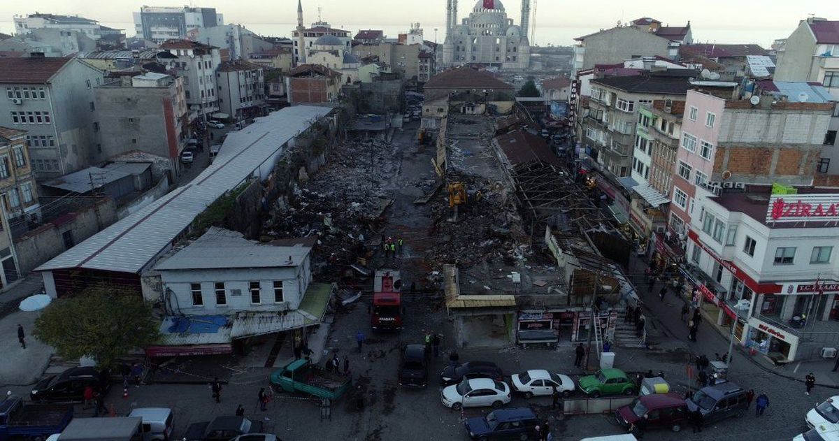 Kadınlar Hali yıkılıyor