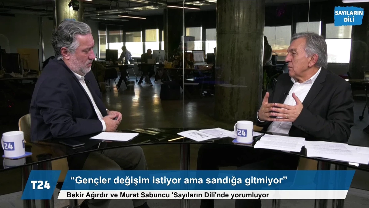 KONDA Genel Müdürü Bekir Ağırdır: Davutoğlu geçmiş bagajından kaçamaz; özeleştiri vermesi önemli