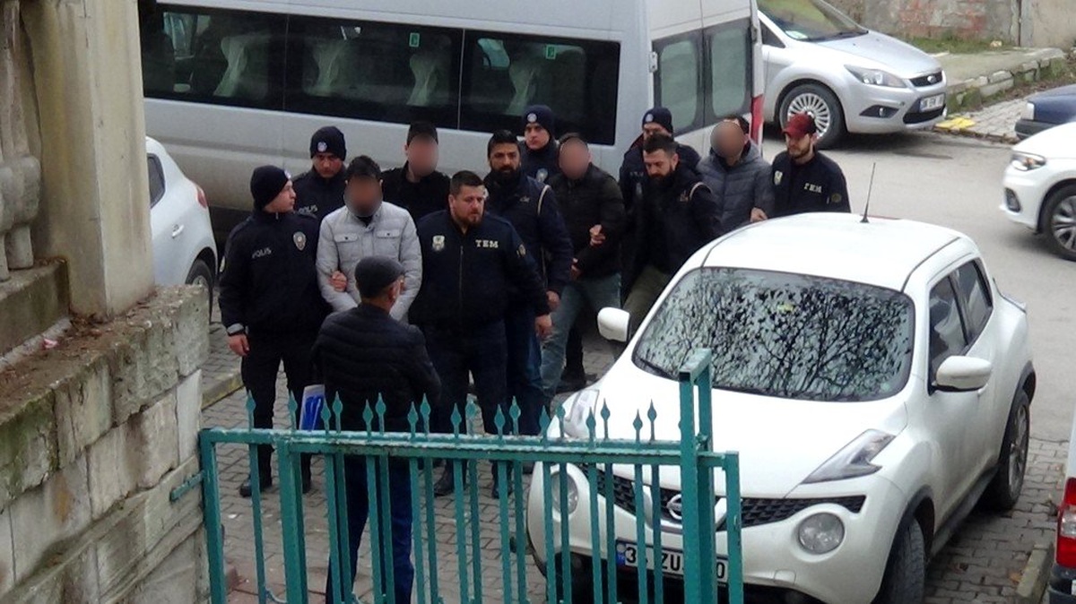 Kütahya\'da 10 FETÖ şüphelisi adliyede