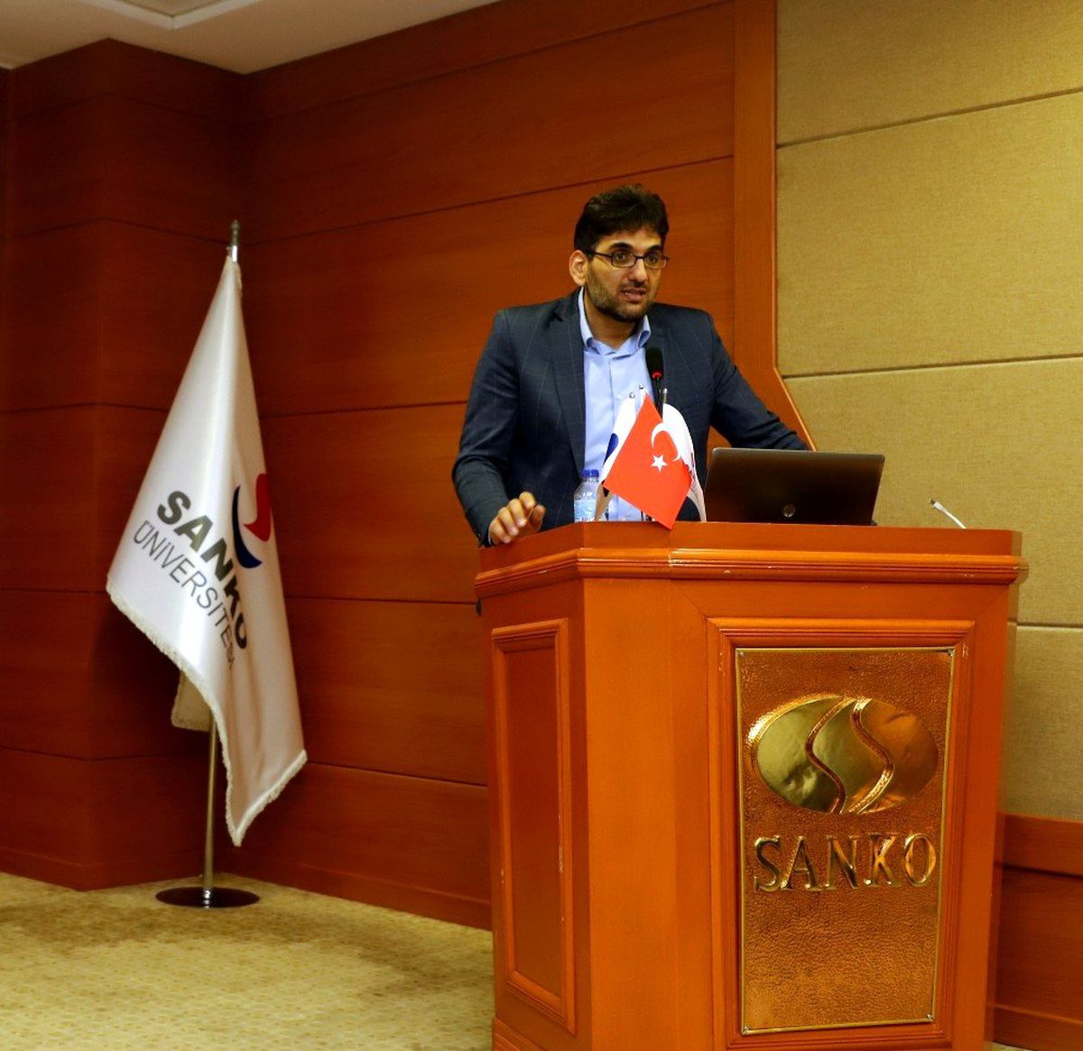 SANKO Üniversitesi\'nde "Bağımlılıklara Karşı Mücadele" Anlatıldı