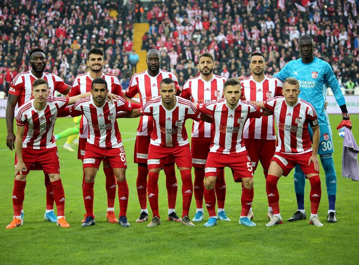 Sivasspor\'un Gençlerbirliği kafilesi belli oldu: 4 isim kadroda yok!