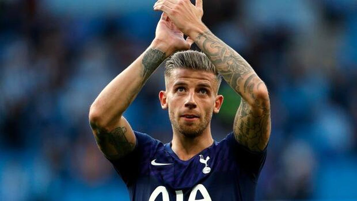 Tottenham\'da Alderweireld\'ın sözleşmesini uzattı