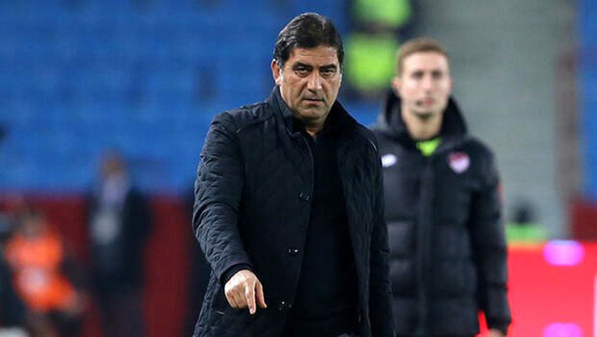 Ünal Karaman: "Soyunma odası özelimiz"